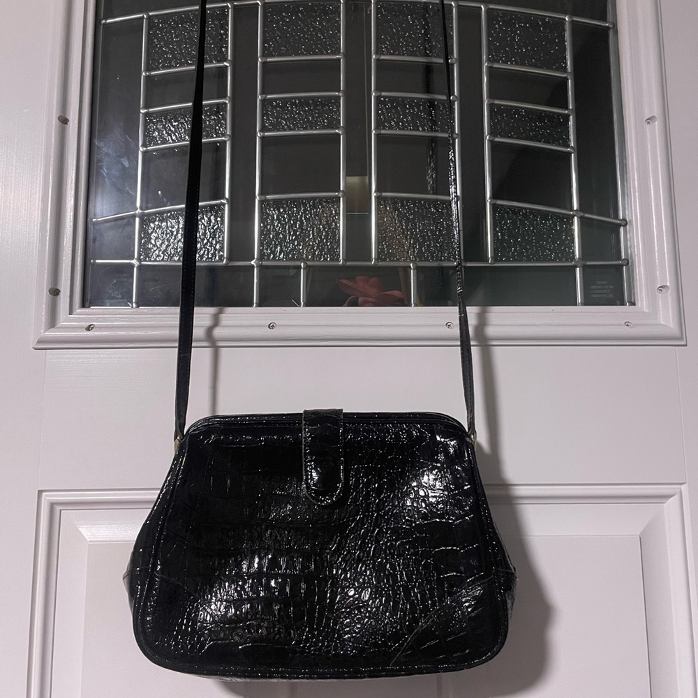Genuine Leather Black Crocodile-Embossed Shoulder Bag